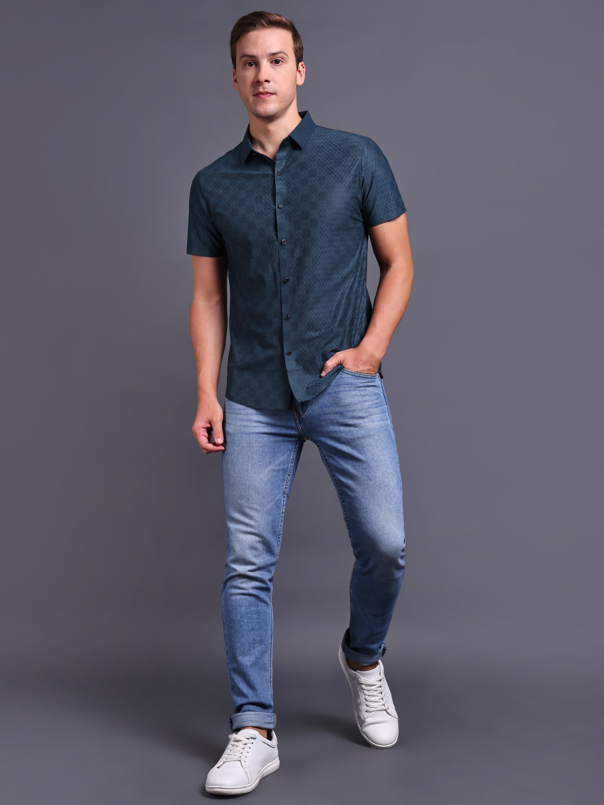 Blue stretchable shirt