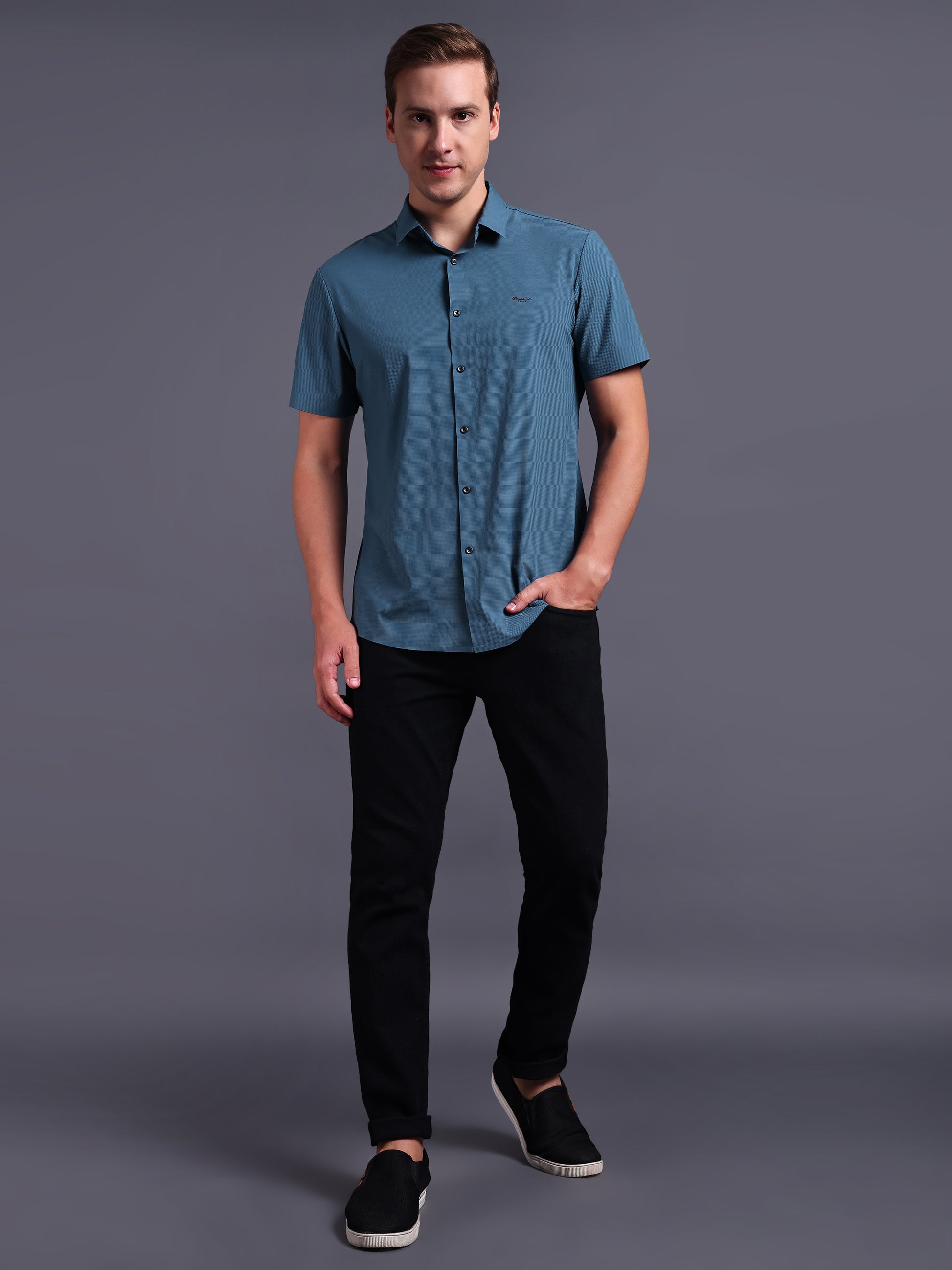 blue stretchable shirt